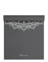 Gaiam - Dark Greige Marrakesh 5Mm Classic Printed - Sportiniai jogos kilimėliai ir priedai - Pilka