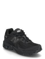 New Balance - New Balance 2002 Kids Bungee Lace - Žemakulniai sportbačiai - Juoda