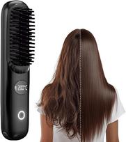 Portable Hair Straightener Brush - Hair Straightener Rechargeable Cordless Hair Straightener Comb, Fast Heating Cordless Mini Travel Hairdressing Tool juoda
