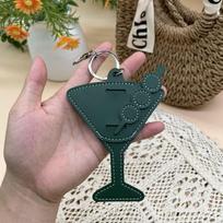 Leather Martini Glass Eyeglass Holder Keychain,Cocktail Shaped Sunglasses Clip Bag Charm,Fashionable Eyewear Organizer for Women 12*9cm žalia