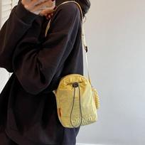 Casual Nylon Water Bottle Bag Adjustable Solid Color Cellphone Purse Lightweight Shoulder Crossbody Bag Travel Hiking geltona