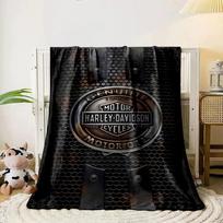 Drąsus motociklo dizainas su oranžiniu kėbulu, storomis padangomis ir ryškiu fonu. visiems metų laikams skirta pietų pertraukos užtiesalo dovana 80cm x 120cm