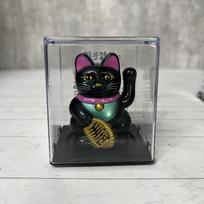 Solar mini lucky cat light rocking car boys and girls holiday gifts lucky ornaments living room decoration.