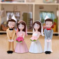Wedding Cake Toppers Couple Figure Small Sculpture Scenery Landscape Layout Statue Bride and white