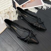 Woman Flat Shoes Fashion Pointed Toe Elegant Butterfly Knot Casual Comfort Soft Slip on Shoes Spring New Simple Versatile Flats 35