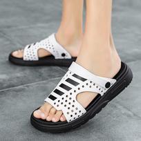Summer Light Casual Men's Sandals Hollow Buckle Men's Sandals and Slippers New Simple Slippers 39