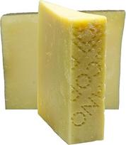"Food-United" PECORINO ROMANO DOP Itališkas avių sūris Kietasis sūris Formaggio-pecorino-Tradizionale-Italiano Apie 0,5 kg SKVN viename gabalėlyje su aštriu lengvu pikantišku skoniu (3 x 450 g)