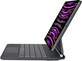 "iPad Air" 13 colių (M2 2024/M3 2025), "iPad Pro" 12,9 colių (3, 4, 5 ir 6 kartos) klaviatūros dėklas, magnetinis stovas, integruotas manipuliatorius, 7 spalvos, QWERTZ vokiečių kalba