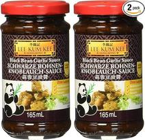 "Lee Kum Kee" juodųjų pupelių česnakų padažas (iš Kinijos, aštrus, su glutamatu, be konservantų, be dažiklių) 1 x 165 ml (2 vnt.)