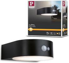 "Paulmann Eileen 94570 LED saulės lauko sieninis šviestuvas su judesio jutikliu IP44 3000 K 300 lm Komplekte yra 1 x 5,5 W šiltai baltos juodos spalvos belaidis plastikinis įkraunamas