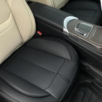 2 vnt. odinių priekinių automobilio sėdynių užvalkalų, tik apačioje, neslystanti paminkštinta sėdynės pagalvėlė, pilnai apvyniota sėdynės apsauga su saugojimo funkcija, universali, tinkanti daugumai lengvųjų automobilių, visureigių, pikapų ir sunkvežimių