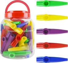 Įvairių spalvų "A-Star" plastikinės Kazoos - 40 vnt. plastikiniame dėkle su nešiojimo rankena