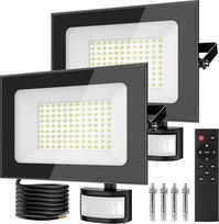 papasbox 2 vnt. 100 W LED prožektorių su judesio jutikliu Lauko šviesos jutiklis Lauko prožektorius su nuotolinio valdymo pulteliu 6500 K Cool White IP66 Vandeniui atsparus prožektorius sodo garažui Sporto aikštynui