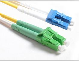 MicroConnect LC/UPC-LC/APC 2m OS2 Fibre  Patch Cable SINGELMODE DUPLEX