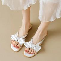 Lightweight Square Toe Flip Flops Summer New Open Toe Bow Thin Strap Soft Sole Non-slip Wear-resistant Flat Slippers 35 balta