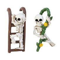 2 Pcs Funny Climbing Skeleton Statues Small Resin Skeleton Planter Hugger for Flowerpot Patio Balcony Porch Yard Lawn Garden Halloween Decor 1 Set