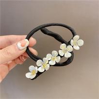 Elegant Shell Pearl Lazy Hair Curler Bow Barrettes Braided Hair Artifact Vintage Women Flower DIY Hair Maker Tools Scrunchies Size fits all