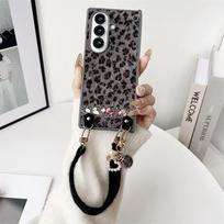 Applicable to Samsung ZFold7 folding leopard print splicing mobile phone case love plush portable ZFold6 anti-drop protective case Samsung zfold7 juoda