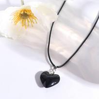 Small Heart Punk Heart Crystal Necklace Vintage Rope Chain Red Heart Pendant Gothic Y2K Jewelry Heart Necklaces Choker Women Men juoda
