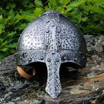 Normano nosies šalmo kaukė Viduramžių šalmas su patina dekoruota