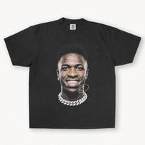 Vinicius Junior Grafinis Marškinėlis – Futbolo Autografuotas Gatvės Stiliaus Marškinėlis – Aukštos Kokybės Medvilninis Unisex Marškinėlis 4XL