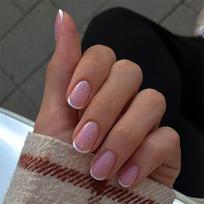 24 Pcs Glittering Press On Nail French Tips False Nail Elegant Full Cover Stick On Nail Short Round Acrylic Nail 1