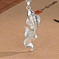 Women's Koi Carp Pendant Necklace - Chinese Style Fish Collarbone Chain Gift