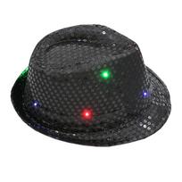 LED Šviečiantis Blizgučių Fedora Skrybėlė Reguliuojama Baterijomis Maitinama Šventinė Skrybėlė su Daugiaspalviais Mirksinčiais Šviesomis Renginiams ir Pasirodymams juoda