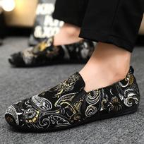Men's Popular Bean Shoes One Foot Lazy Shoes Versatile Breathable Casual Driving Cloth Shoes Street Style Flower Patterns 2025 39