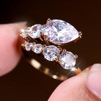 Aukso spalvos gyvatės atviri žiedai moterims mergaitėms elegantiško stiliaus balti kubiniai cirkoniai reguliuojami žiedai juvelyriniai dovanos auksas