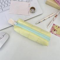 1Pcs Insta Style Fluffy Coin Wallet Student Pencil Case Handbag Suitable for Class Large Capacity Pen Holder Storage Student Supplies geltona