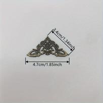 Baldų dekoratyvinis uždangalas Retro dekoras Dėžės kampo dekoratyviniai metaliniai kampai Aplikacijos baldų amatams 1pcs