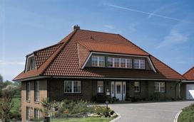 RUBIN 13V keraminė čerpė Monier - BMI Monier  -  Juoda glazūra
