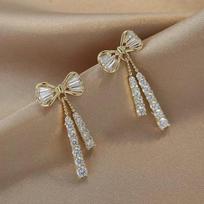 New Crystal Drop Earrings with Bling Bling Cubic Zirconia Temperament Women Earrings High Quality Silver Color Trendy Jewelry