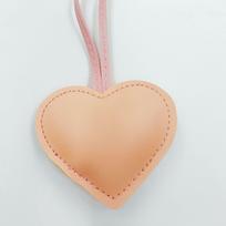 Creative Heart Leather Ornaments for Luggage, DIY Accessories, and Cute Keychain Pendants beige