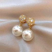 Luxury Pearl Drop Earrings with Crystal Embellished Studs Vintage Style Elegant Design for Women Fashion Accessories One Size balta