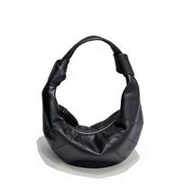 New sheepskin croissant bag niche design lazy wind croissant bag premium commuter leather portable shoulder bag women