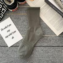 5 poros unisex kojinės grynos spalvos megztos vidurio vamzdelio kulkšnies apsauga Minkštos, didelio elastingumo neslystančios, šiltos, be kvapo, prakaito sugėrimas suaugusiesiems, keturi sezonai žalia