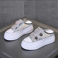 2025 New style Lazy People's Inside Tall Half Slippers Summer Thick Bottom Baotou Sandals Wearing Fashion Slippers Outside Women 34 sidabras