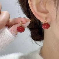 2024 Year of the Dragon Red Beaded Earrings for Women: Autumn/Winter Light Luxury Style raudona