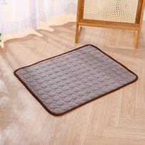 Naminių gyvūnų vėsinantis ledo šilko kilimėlis: Vasarinė sofa ir grindų pagalvė šunims ir katėms XS (40*30cm) for up to 2 lbs ruda