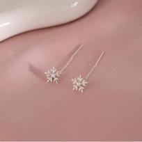 Paprasti elegantiški snaigės grandinėlės kutų kabantys auskarai Korėjietiški kabantys auskarų studs Žieminiai papuošalai Kalėdiniai aksesuarai Dovanos onesize
