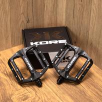 KORE MTB Bicycle Pedals Anti-Slip Double DU Bearings Lightweight Aluminum Alloy Pedal Wide Platform Pedals Mountain Bike Parts E1