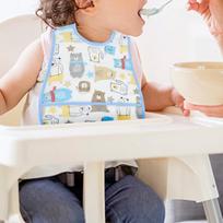 Adjustable Baby Bib with Pocket for Easy Cleanup During Feeding Bear