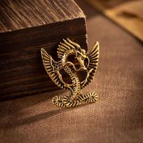 2026 European & American Trend Dragon-Shaped Retro Hip Hop Unisex Brooch Pendant senos aukso spalvos