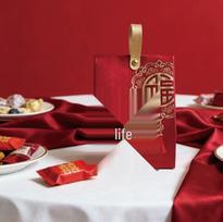 Elegant Handheld Candy Gift Box for Weddings and Housewarmings in New Chinese Style