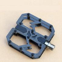Carbon Fiber Pedal Ultralight MTB Titanium Shaft 3 Bearings Road Bike Pedal Anti Slip Racing Pedal juoda