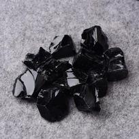 Natūralūs obsidianas neapdoroti akmenys 3-5 cm dydžio Žali vulkaninio stiklo akmenys 100 g didmeninė kolekcija rankdarbiams ir dekoravimui One Size gray