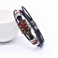 Retro Pu Leather Guitar Bracelet Punk Rock Handmade Braided Multi-Layer Wrap Bracelet raudona