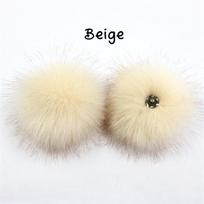 2 vnt. dangtelių priedai Dirbtinio lapės kailio „PomPom“ su sagtimi „Pasidaryk pats“ rutulinė kepurė „Pasidaryk pats“ rutulinė kepurė „Pom Pom Hairball“ daugiaspalvė smėlis